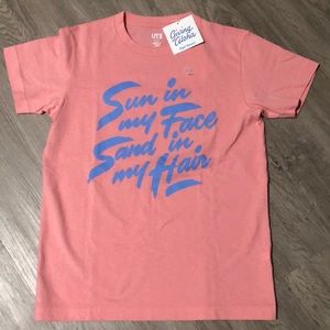 Uniqlo Kids T-shirt. Hawai’i Exclusive!!🌟🌟